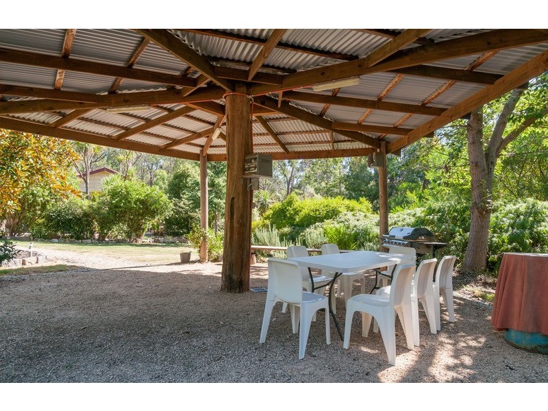 2 Denval Place, Mooroolbark VIC 3138