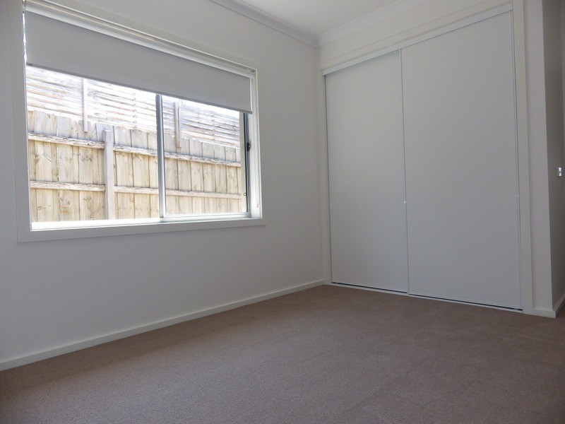 3/11 Holmes  Road, Mooroolbark VIC 3138