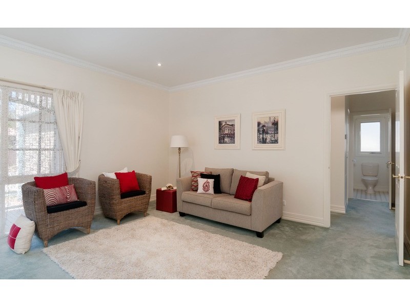 16 Wordsworth Street, Mooroolbark VIC 3138