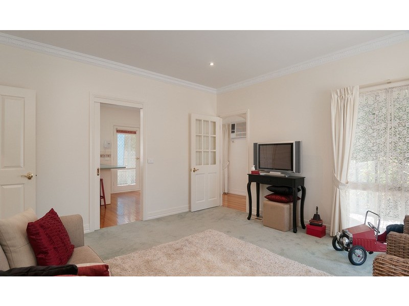 16 Wordsworth Street, Mooroolbark VIC 3138