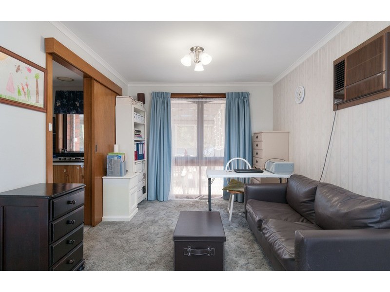 6 Brenda Court, Croydon VIC 3136