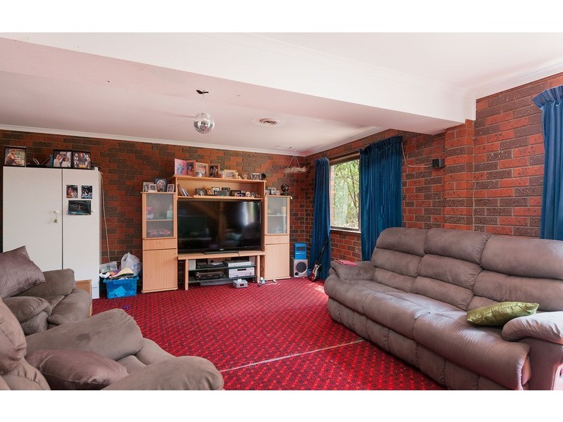 6 Brenda Court, Croydon VIC 3136