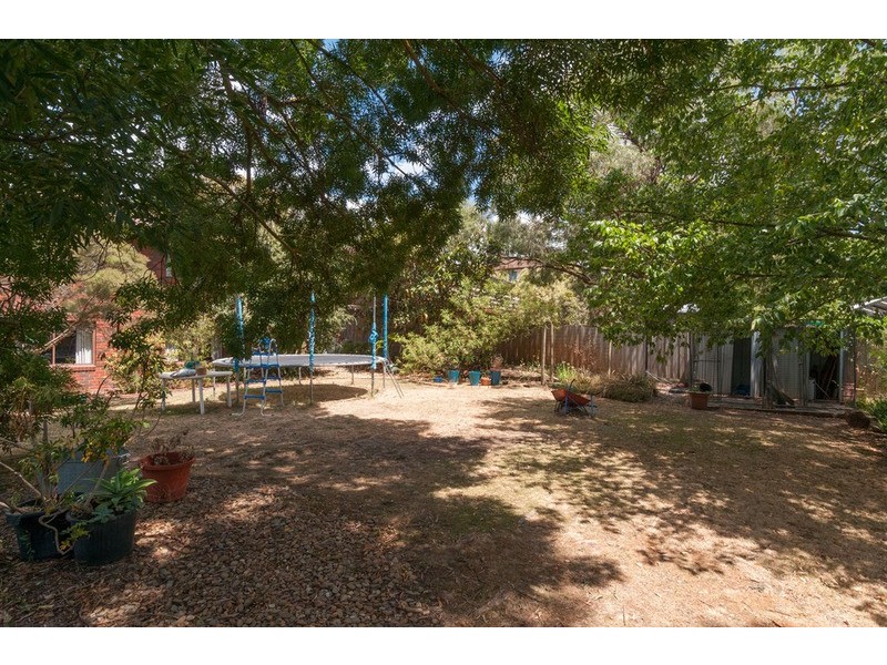 6 Brenda Court, Croydon VIC 3136