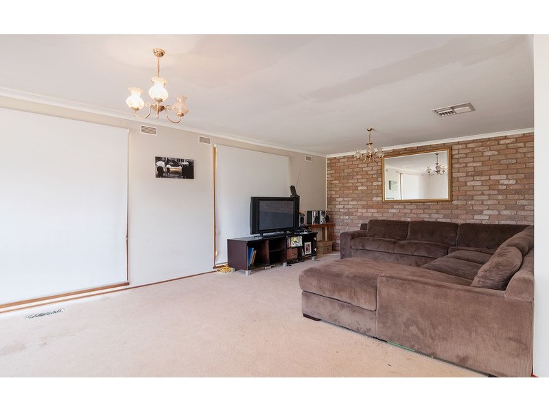 1 Landara Court, Mooroolbark VIC 3138