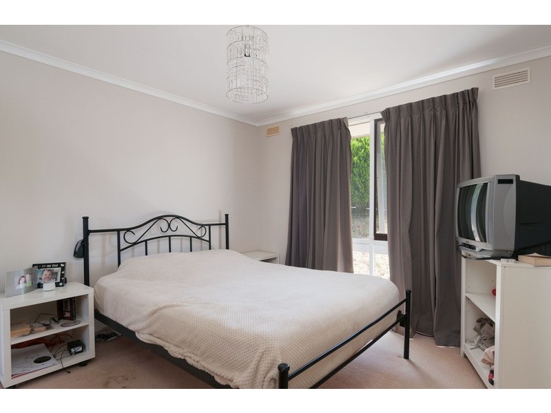 1 Landara Court, Mooroolbark VIC 3138