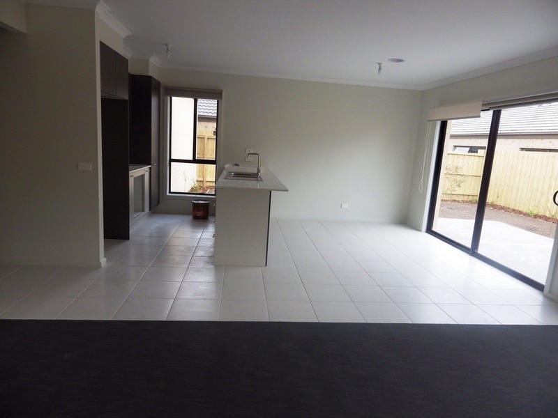 2 Tanika Circuit, Croydon VIC 3136