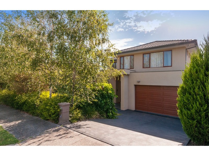 9 Kingston Way, Mooroolbark VIC 3138