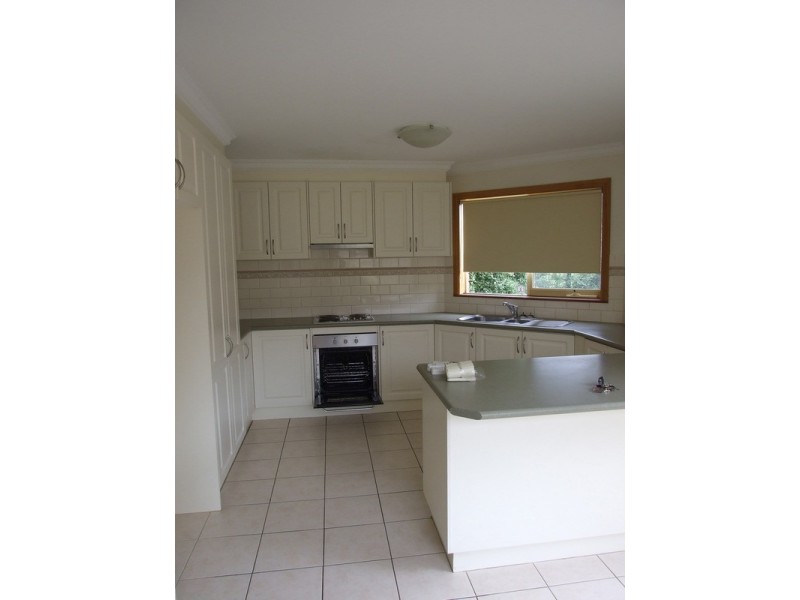 2/8 Devenish Avenue, Montrose VIC 3765