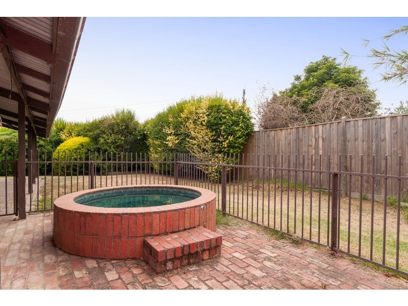 96 Bedford  Road, Ringwood East VIC 3135