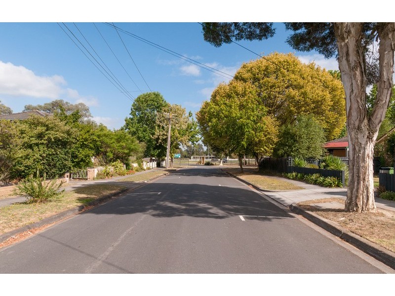 55 Pembroke Road, Mooroolbark VIC 3138