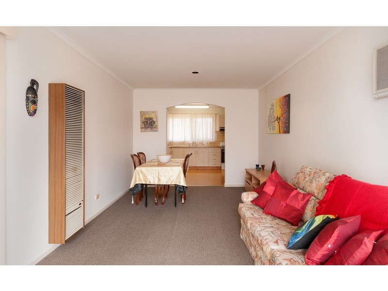 2/237-239 Hull  Road, Mooroolbark VIC 3138