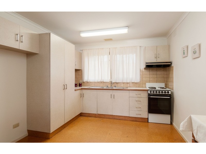 2/237-239 Hull  Road, Mooroolbark VIC 3138