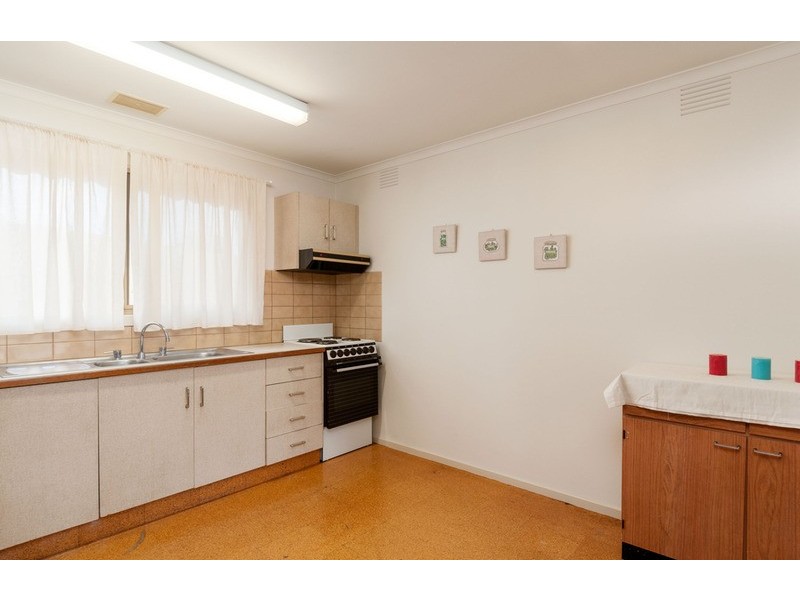 2/237-239 Hull  Road, Mooroolbark VIC 3138