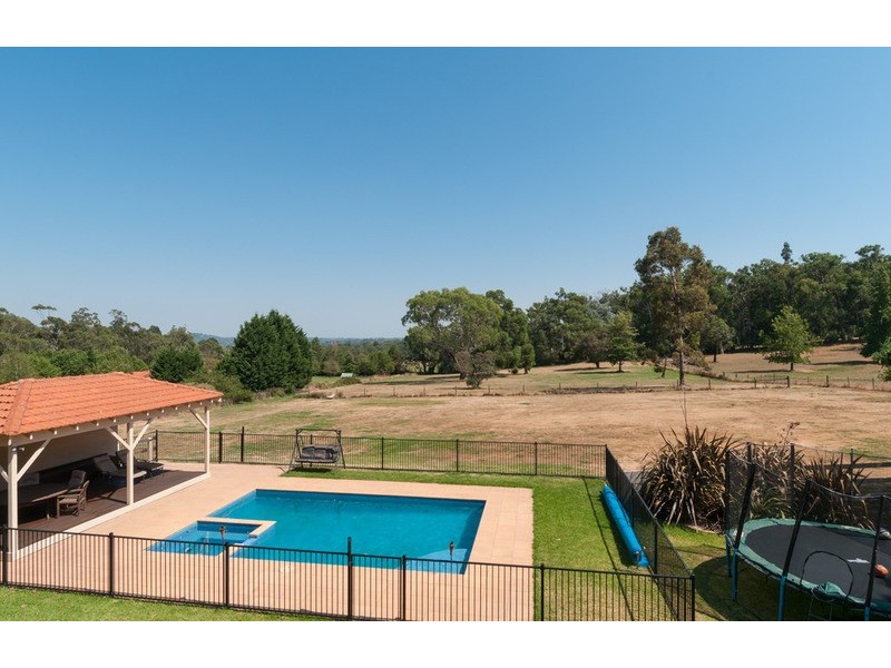 47 Belfast Road, Montrose VIC 3765