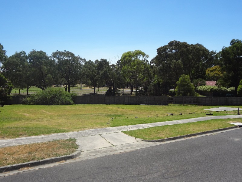 25 Gordon Court, Mooroolbark VIC 3138