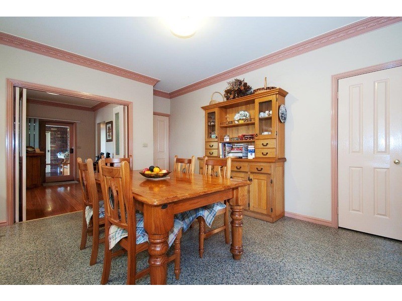 13 Glasgow Road, Kilsyth VIC 3137