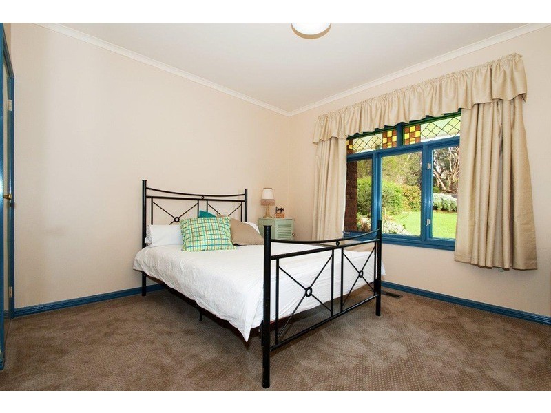 13 Glasgow Road, Kilsyth VIC 3137