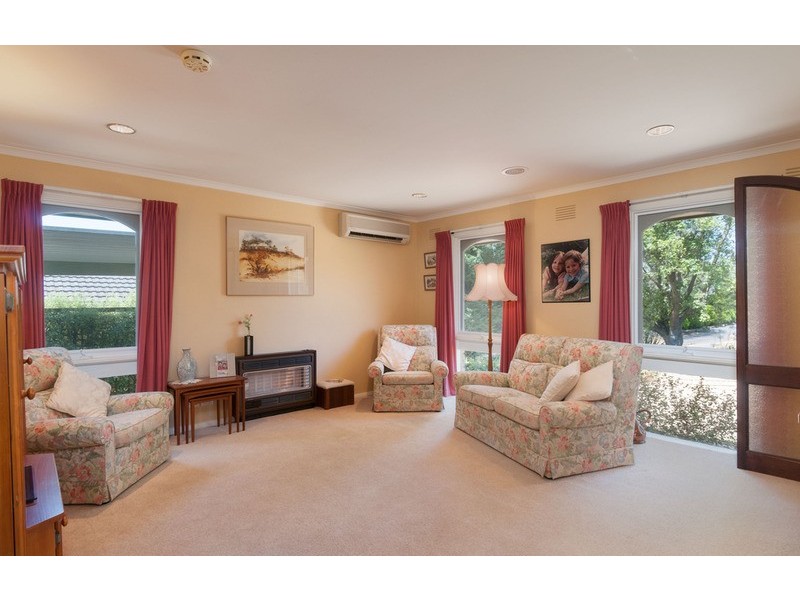 13 Coombah Court, Mooroolbark VIC 3138