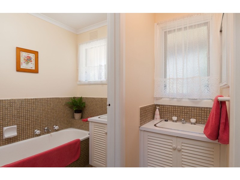 13 Coombah Court, Mooroolbark VIC 3138