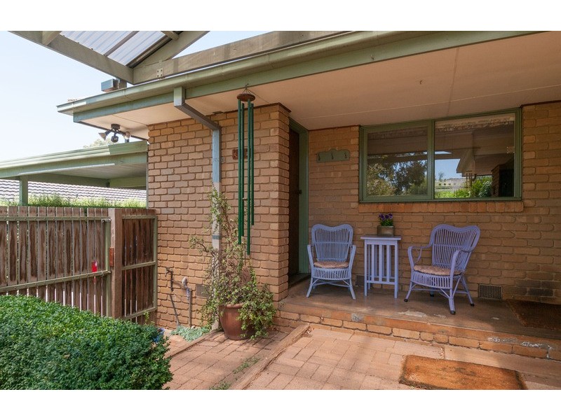 13 Coombah Court, Mooroolbark VIC 3138