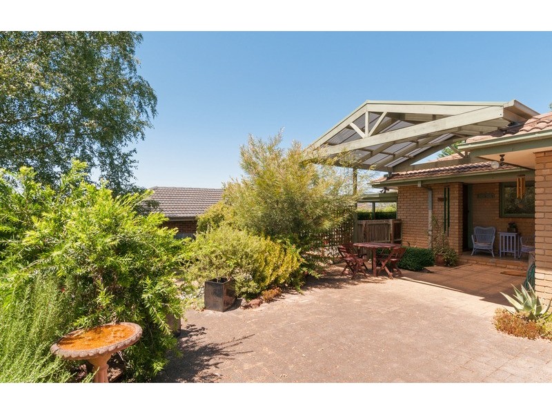 13 Coombah Court, Mooroolbark VIC 3138