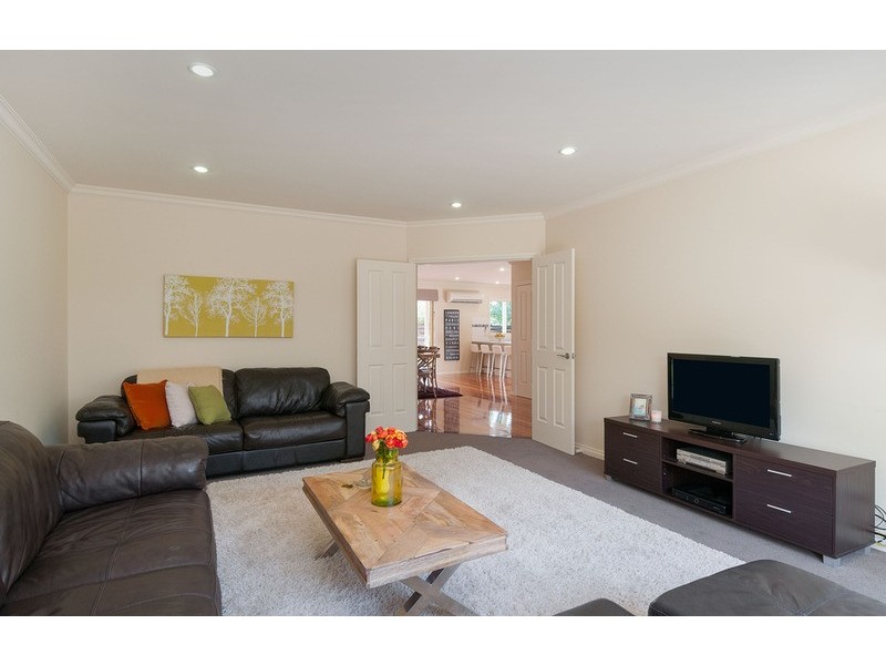 49a Pascoe Avenue, Croydon VIC 3136