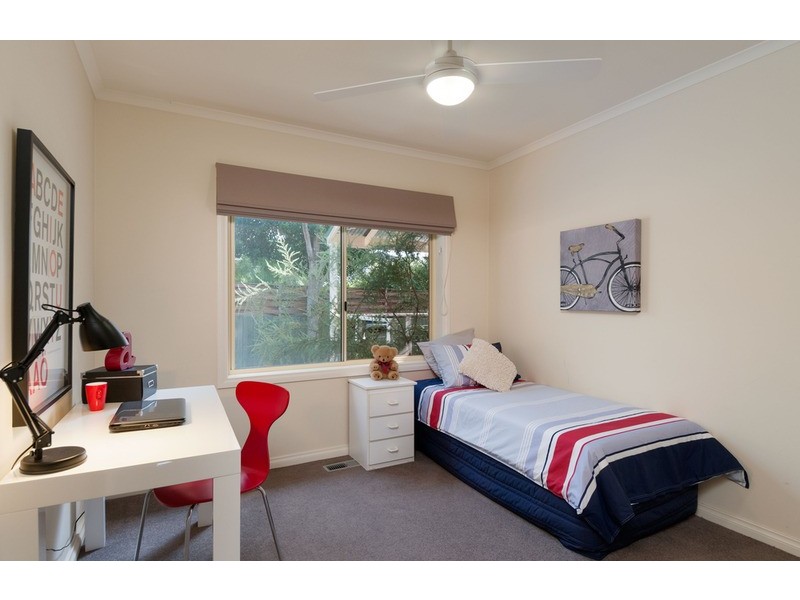 49a Pascoe Avenue, Croydon VIC 3136