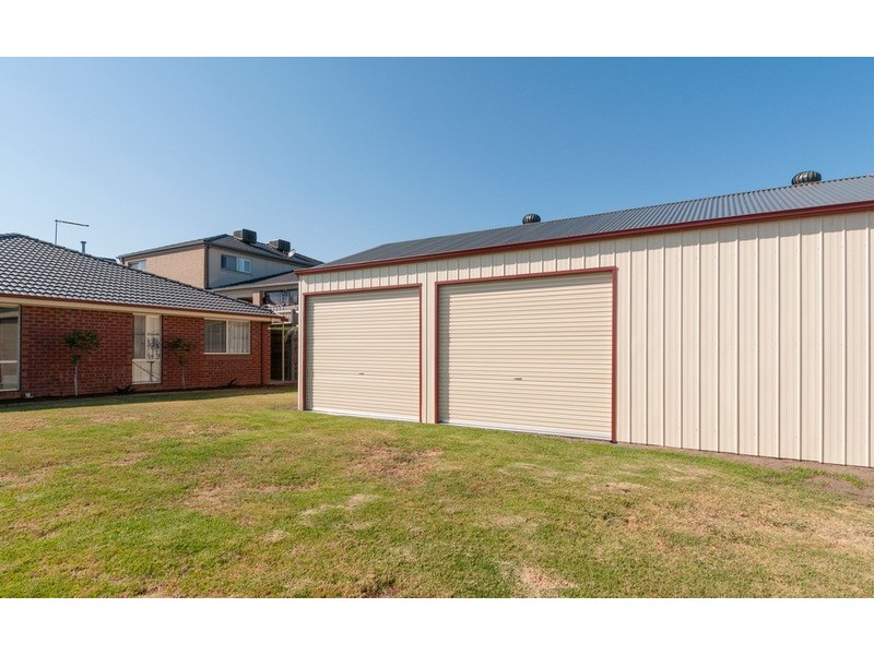 31 Kingston Way, Mooroolbark VIC 3138