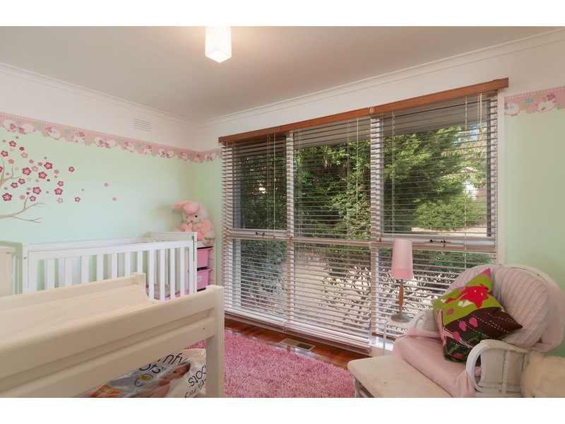 5 Wyuna Walk, Mooroolbark VIC 3138