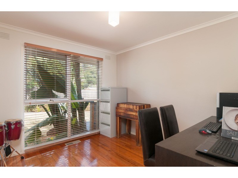 5 Wyuna Walk, Mooroolbark VIC 3138