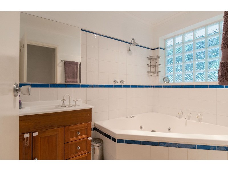 5 Wyuna Walk, Mooroolbark VIC 3138