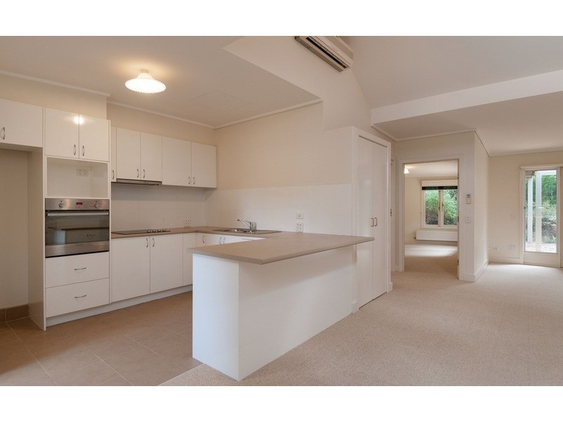 2/77-115 Mt Dandenong Road, Croydon VIC 3136
