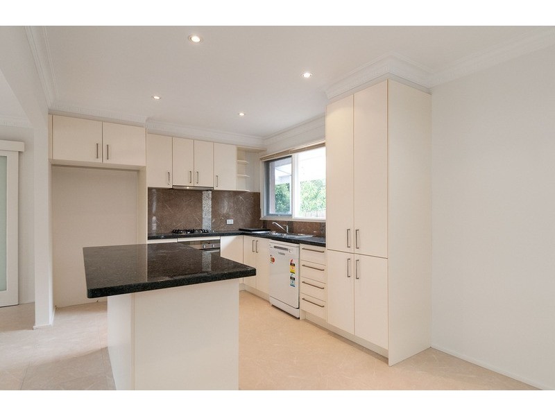 2 Gardenia Street, Croydon South VIC 3136