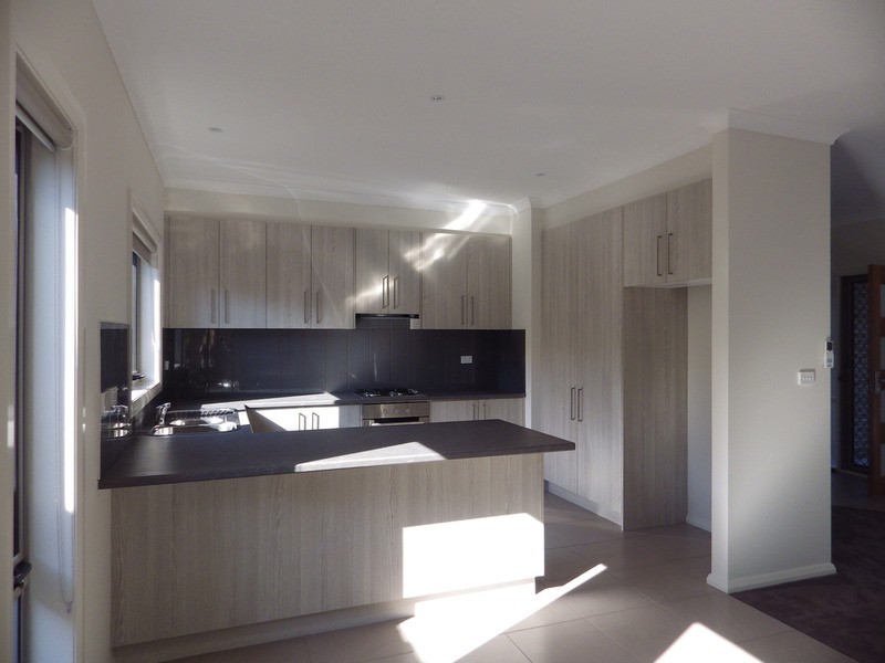 12a Saxon Drive, Mooroolbark VIC 3138