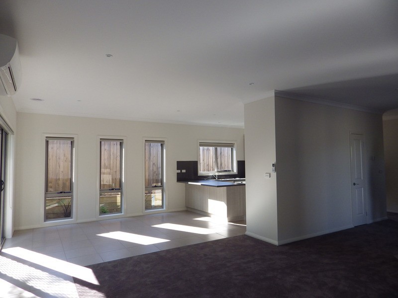 12a Saxon Drive, Mooroolbark VIC 3138