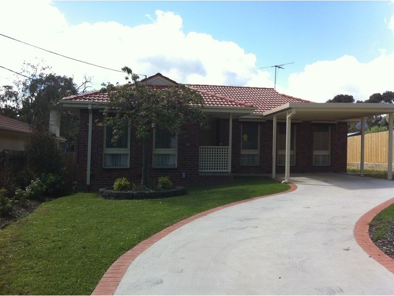 36 Pembroke Road, Mooroolbark VIC 3138