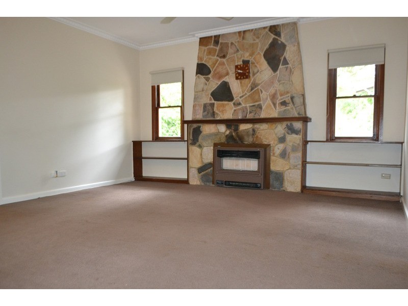 976 Mount Dandenong Tourist  Road, Montrose VIC 3765