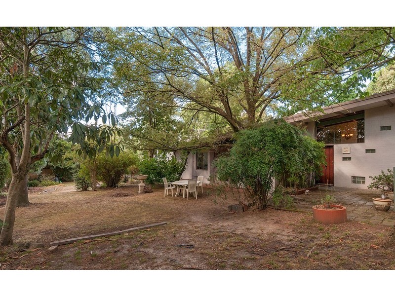 1 Laird Street, Croydon VIC 3136