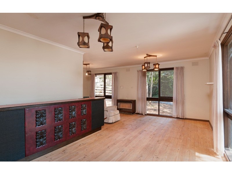 14 Alford Avenue, Mooroolbark VIC 3138