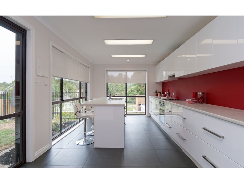 30 Rolloway Rise, Chirnside Park VIC 3116