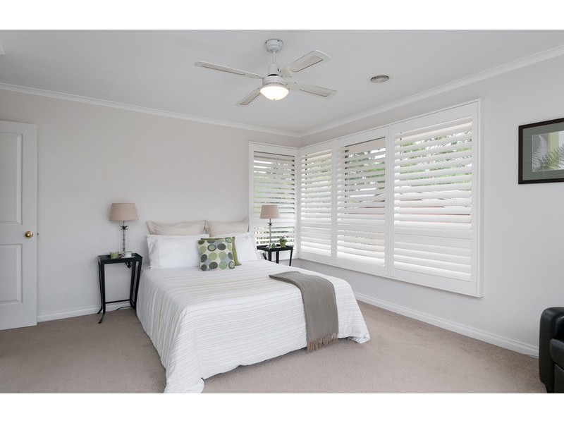 30 Rolloway Rise, Chirnside Park VIC 3116