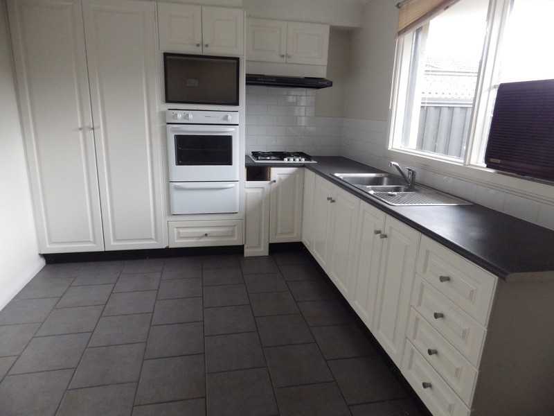 16 Rowan  Street, Croydon VIC 3136