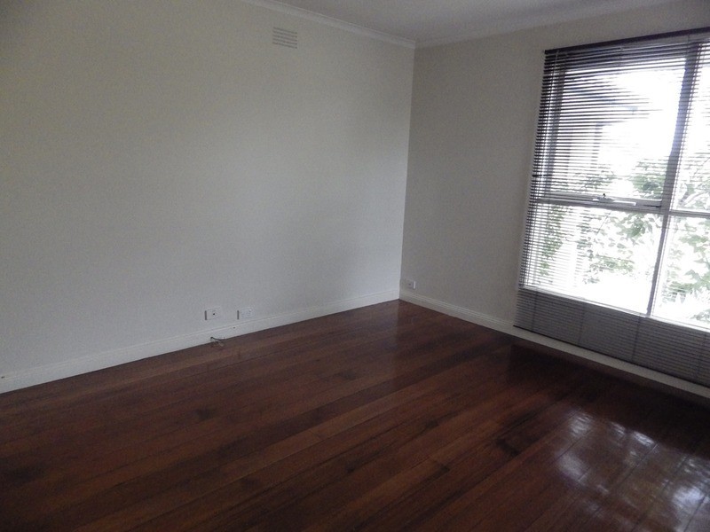 16 Rowan  Street, Croydon VIC 3136