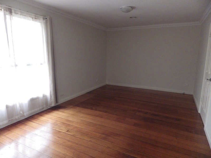 16 Rowan  Street, Croydon VIC 3136