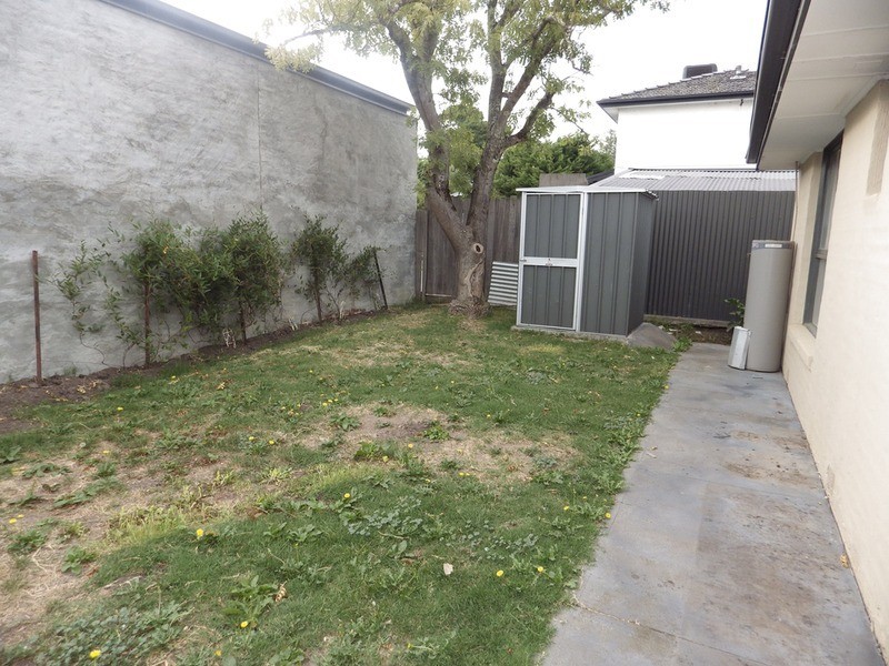 16 Rowan  Street, Croydon VIC 3136