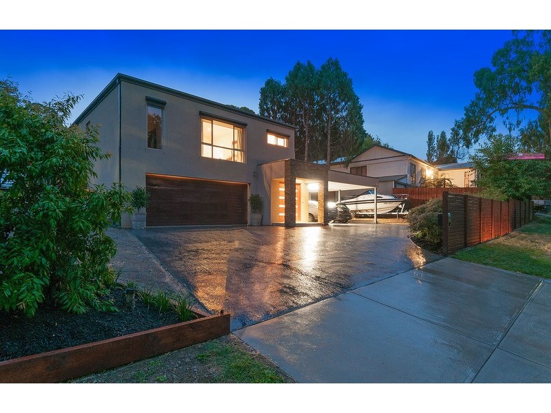 13 Hordern Road, Mount Evelyn VIC 3796