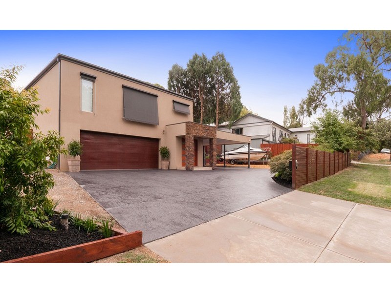 13 Hordern Road, Mount Evelyn VIC 3796