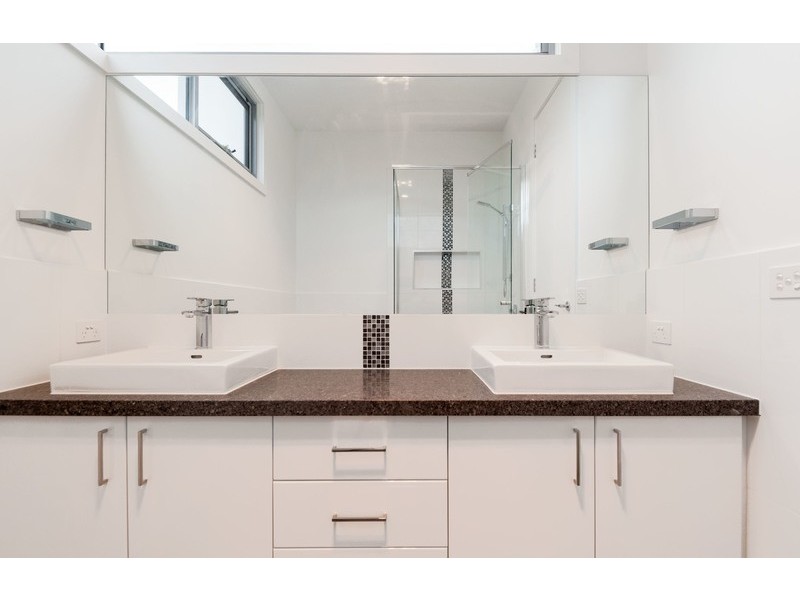 33 Morello Circle, Doncaster East VIC 3109