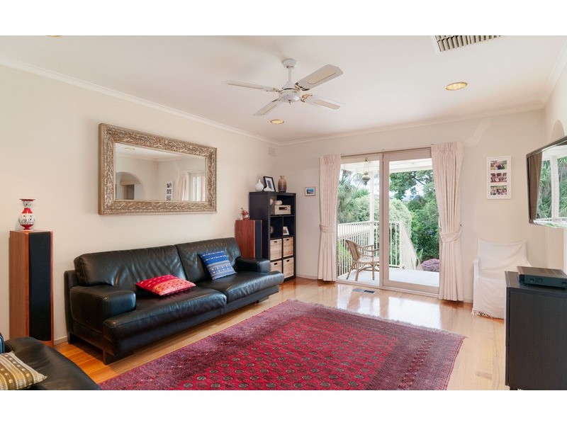 8 Alawara Drive, Mooroolbark VIC 3138