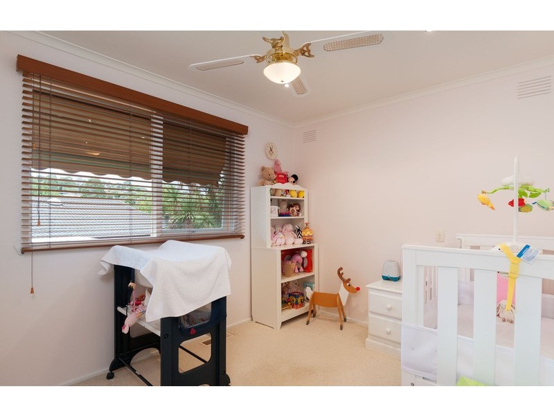 8 Alawara Drive, Mooroolbark VIC 3138